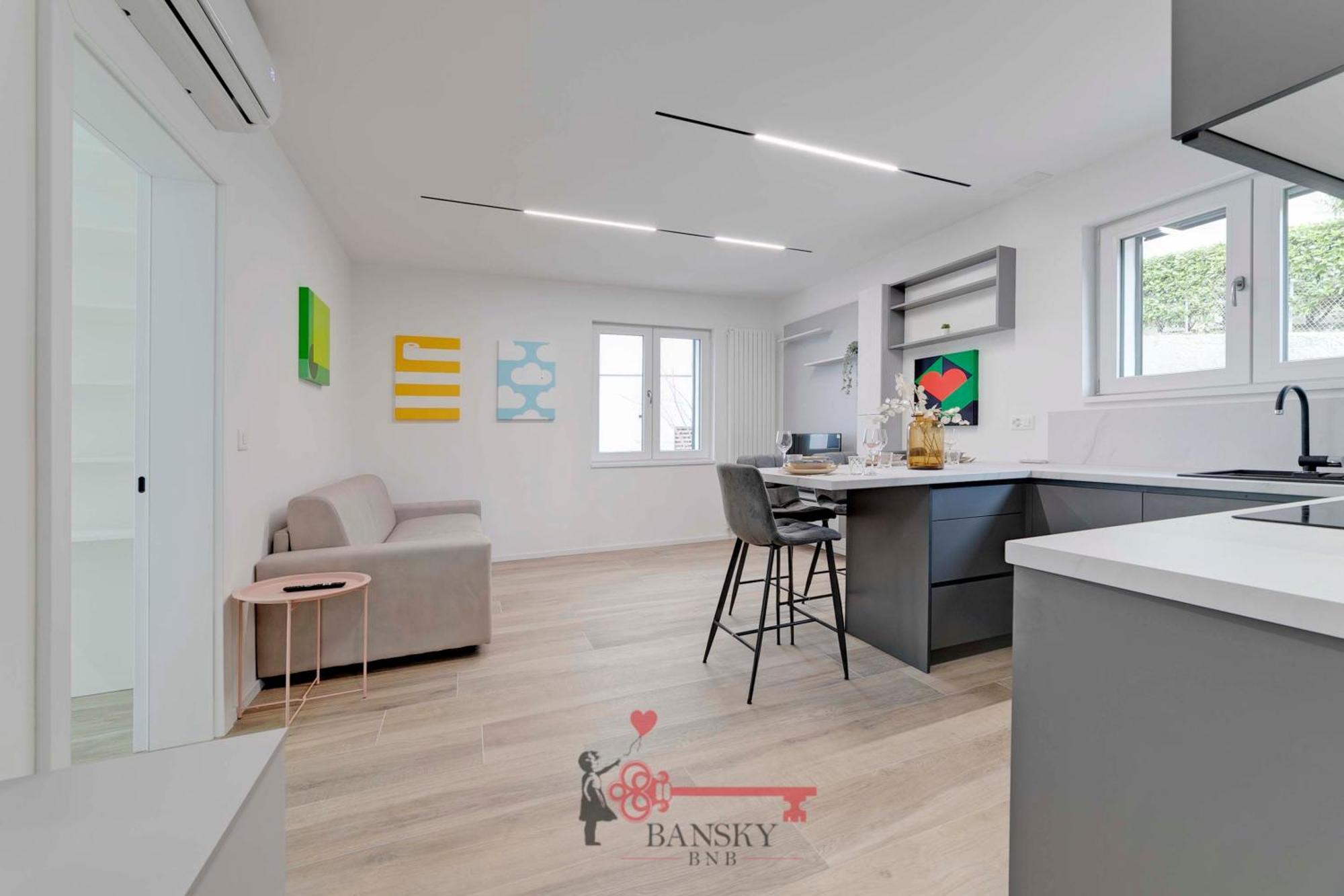 Home Sofia Room 2 - Modern Station -By Easylife Swiss Lugano Bagian luar foto